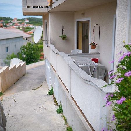 Apartment Anica Palit Екстер'єр фото