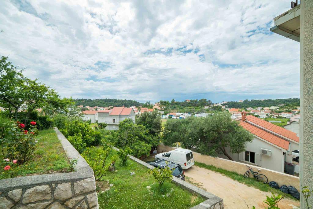 Apartment Anica Palit Екстер'єр фото