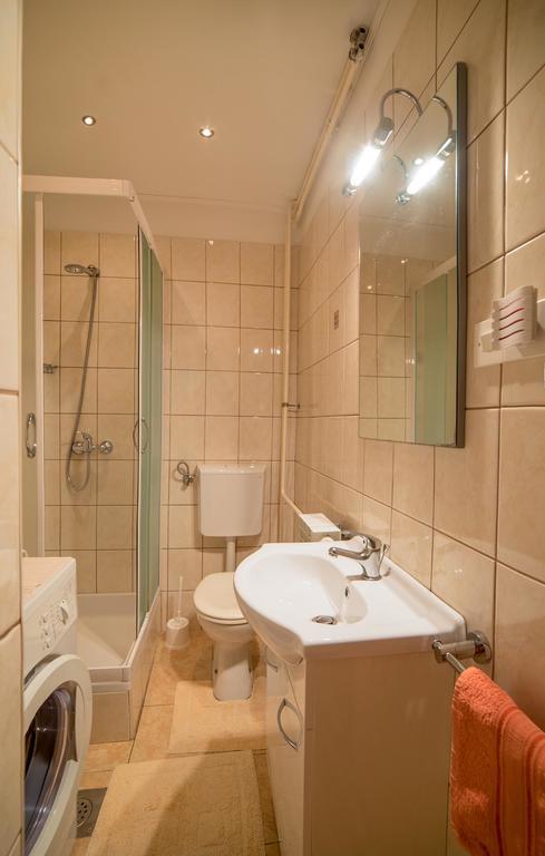 Apartment Anica Palit Екстер'єр фото