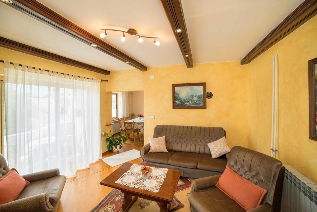 Apartment Anica Palit Екстер'єр фото